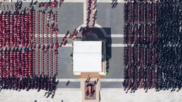 O agradecimento dos cardeais aos não católicos presentes no funeral do Papa