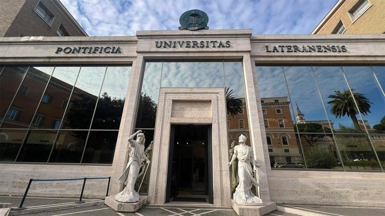 Lateranense, um lugar comunitário chamado a ser um laboratório