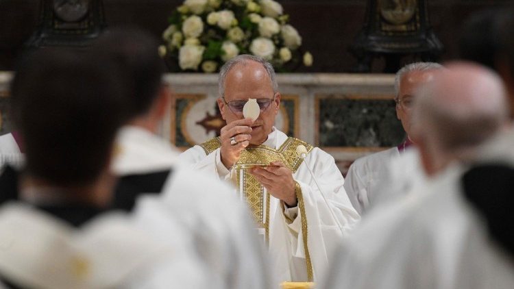 Desaparecer para que Cristo permaneça Desaparecer para que Cristo permaneça