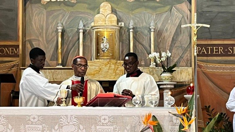 Um domingo de espiritualidade e festa juntamente com o Cardeal