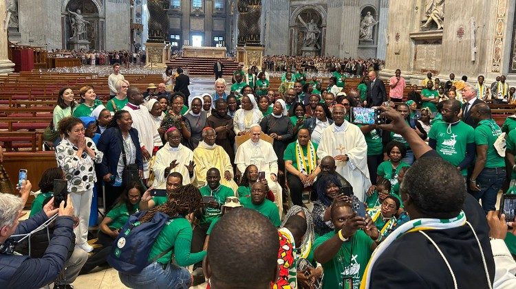 Papa aos embaixadores africanos em peregrinação jubilar: sejam sinais de esperança Papa aos embaixadores africanos em peregrinação jubilar: sejam sinais de esperança