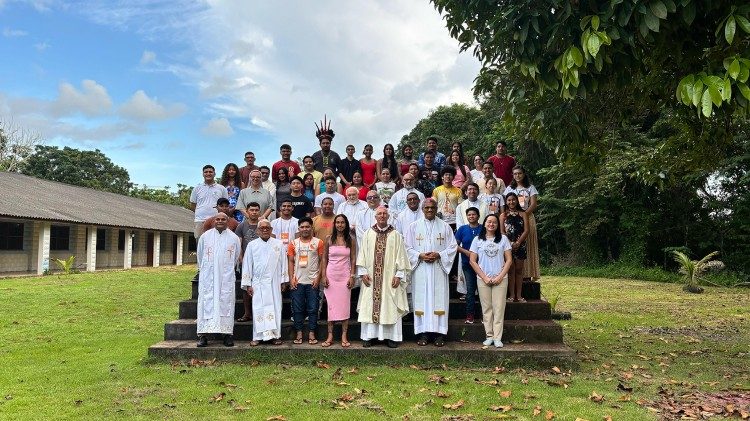 Encontro do Regional Norte 2 da CNBB: fortalecer a criação da pastoral de jovens indígenas Encontro do Regional Norte 2 da CNBB: fortalecer a criação da pastoral de jovens indígenas