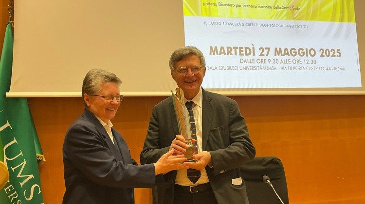 A Paolo Ruffini o Prêmio Paulinas 2025 por trabalho inspirado no Evangelho A Paolo Ruffini o Prêmio Paulinas 2025 por trabalho inspirado no Evangelho