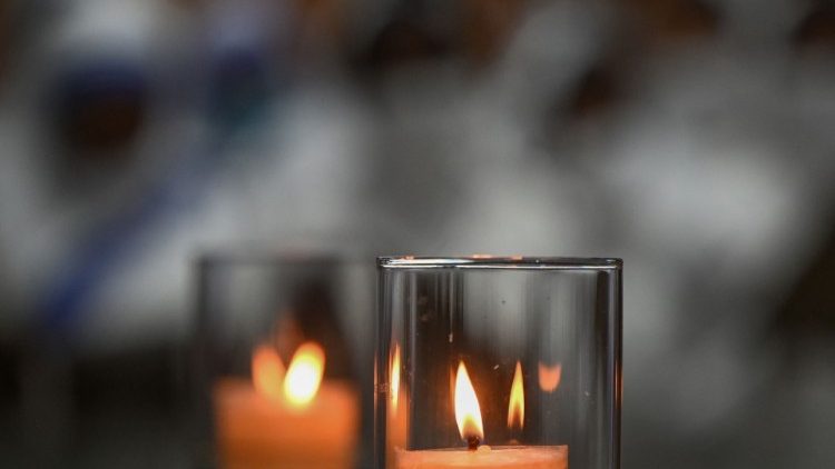 Cardeais e fiéis da Índia e Paquistão unidos em oração pela paz Cardeais e fiéis da Índia e Paquistão unidos em oração pela paz
