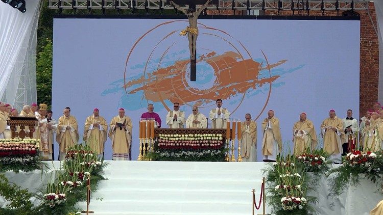 Polônia, beatificadas 15 religiosas mortas em 1945: testemunhas proféticas da paz Polônia, beatificadas 15 religiosas mortas em 1945: testemunhas proféticas da paz