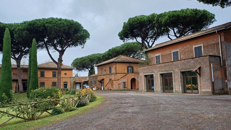 Leão XIV visita o Borgo Laudato si’ em Castel Gandolfo Leão XIV visita o Borgo Laudato si’ em Castel Gandolfo