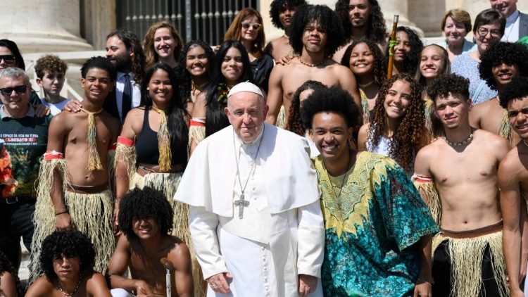 Da periferia do Brasil, as homenagens ao Papa Francisco e aos 10 anos da Laudato si’ Da periferia do Brasil, as homenagens ao Papa Francisco e aos 10 anos da Laudato si’