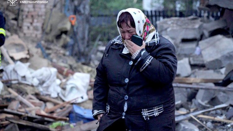 O Papa: cesse a guerra na Ucrânia. De Gaza, se eleva o pranto de quem perdeu um filho O Papa: cesse a guerra na Ucrânia. De Gaza, se eleva o pranto de quem perdeu um filho