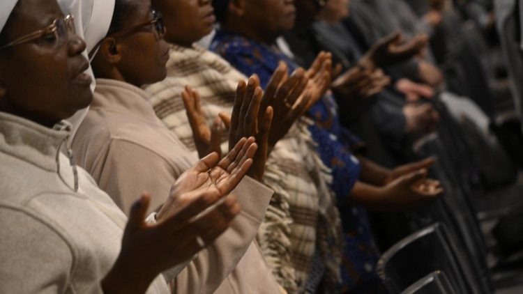 Nigéria – Sete frades capuchinhos morreram num acidente de carro