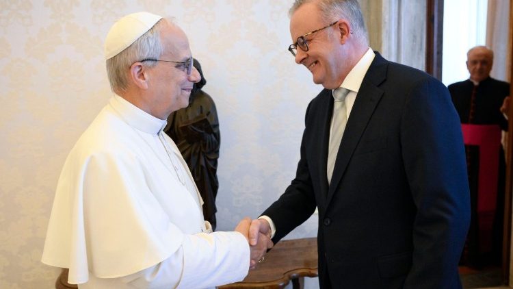 Papa recebe em audiência o primeiro-ministro da Austrália Papa recebe em audiência o primeiro-ministro da Austrália