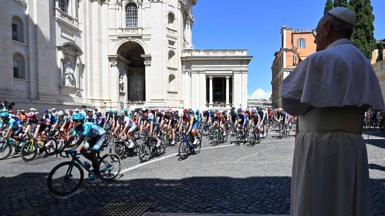 O Papa aos ciclistas do Giro d’Itália: vocês são um exemplo para os jovens O Papa aos ciclistas do Giro d’Itália: vocês são um exemplo para os jovens