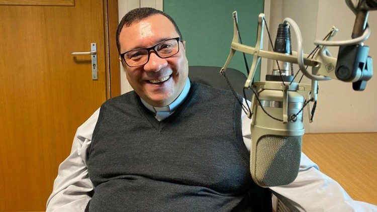 Padre Wagner: Canção Nova no Jubileu dos Movimentos e das Novas Comunidades Padre Wagner: Canção Nova no Jubileu dos Movimentos e das Novas Comunidades