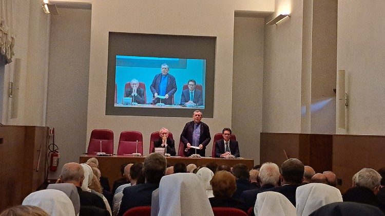 Comissão Pontifícia para a Saúde, Parolin: a missão do cuidado dos doentes Comissão Pontifícia para a Saúde, Parolin: a missão do cuidado dos doentes