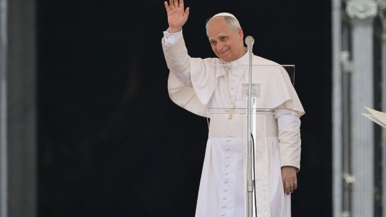 O Papa: continuemos a rezar pela paz em todo o mundo O Papa: continuemos a rezar pela paz em todo o mundo