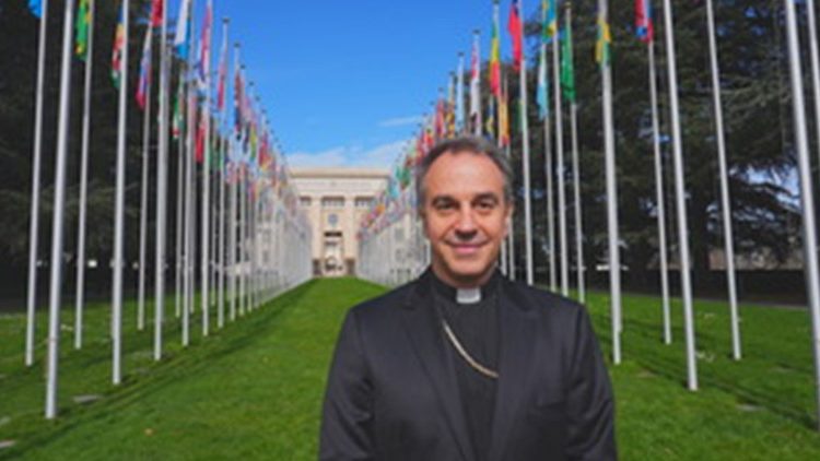 Dom Ettore Balestrero: “Conjugar liberdade de expressão e compromisso com a verdade”. Dom Ettore Balestrero: “Conjugar liberdade de expressão e compromisso com a verdade”.