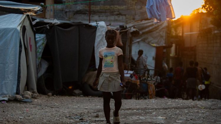 A tragédia da fome no Haiti A tragédia da fome no Haiti
