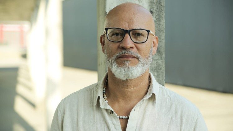 Joaquim Arena – escritor diaspórico e afropolitano de Cabo Verde