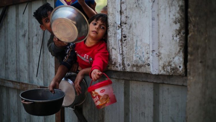 Gaza: quando a comida vira arma Gaza: quando a comida vira arma