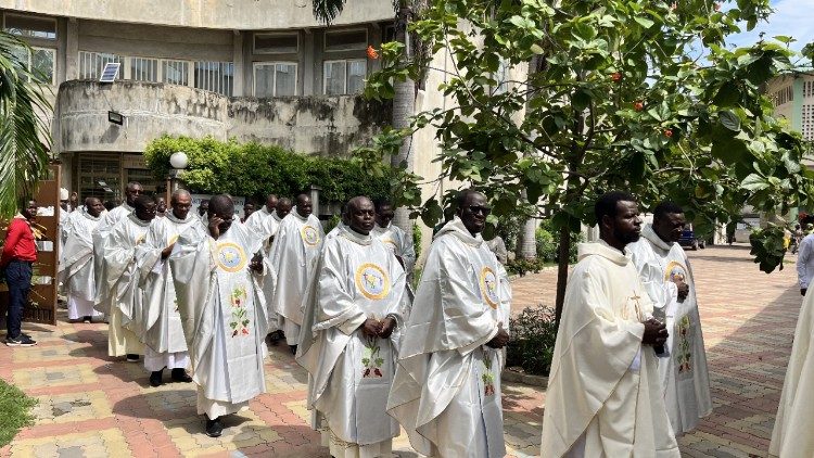 Benim: União de Padres da África Ocidental denuncia sequestros e pede mais segurança e paz Benim: União de Padres da África Ocidental denuncia sequestros e pede mais segurança e paz