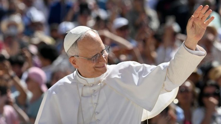 De Francisco a Leão XIV: sucessão apostólica De Francisco a Leão XIV: sucessão apostólica