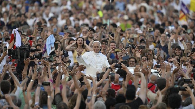 Papa: a paz voltará se agirmos como peregrinos, não mais como predadores Papa: a paz voltará se agirmos como peregrinos, não mais como predadores