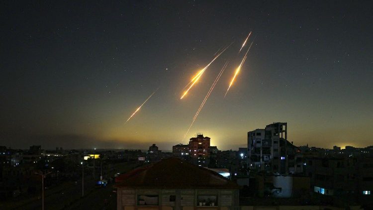 Israel-Irã, Leão XIV: “Que ninguém ameace a existência do outro, apoiar a paz” Israel-Irã, Leão XIV: “Que ninguém ameace a existência do outro, apoiar a paz”