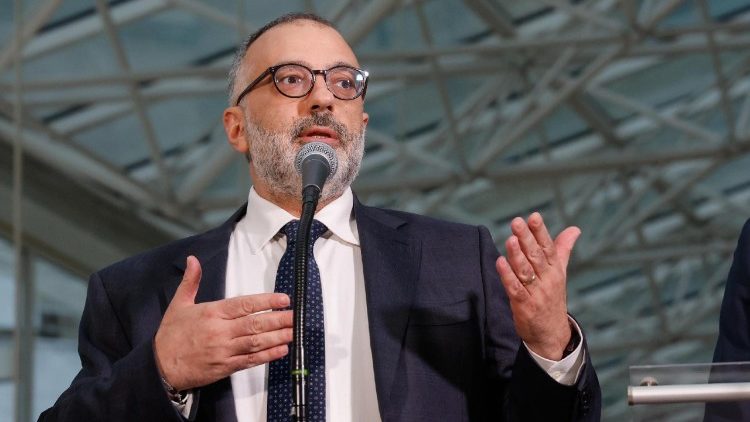 Leão XIV nomeia Luigi Carbone chefe da Direção de Saúde e Higiene do Vaticano Leão XIV nomeia Luigi Carbone chefe da Direção de Saúde e Higiene do Vaticano