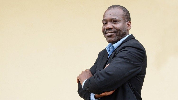 Frei Júlio Candeeiro: Direitos humanos e teologia não podem caminhar separados Frei Júlio Candeeiro: Direitos humanos e teologia não podem caminhar separados