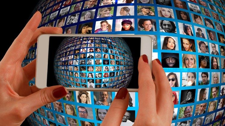 A geração ansiosa e os excessos digitais A geração ansiosa e os excessos digitais