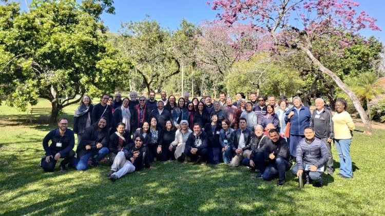 Formação de orientadores em Exercícios Espirituais em SP para aprofundar experiência com Deus