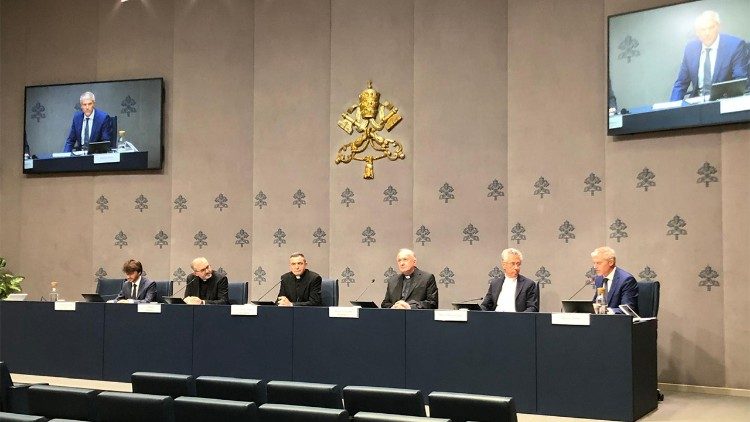 Manifesto dos jovens cristãos da Europa: que a Igreja confie em nós Manifesto dos jovens cristãos da Europa: que a Igreja confie em nós