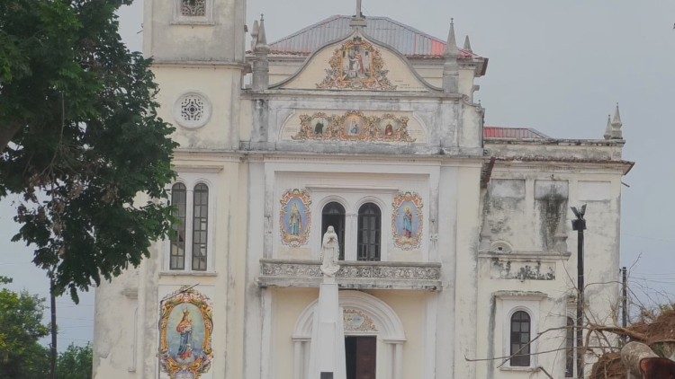 Moçambique. Peregrinação de fiéis ao santuário de Alua termina com cinco mortos Moçambique. Peregrinação de fiéis ao santuário de Alua termina com cinco mortos