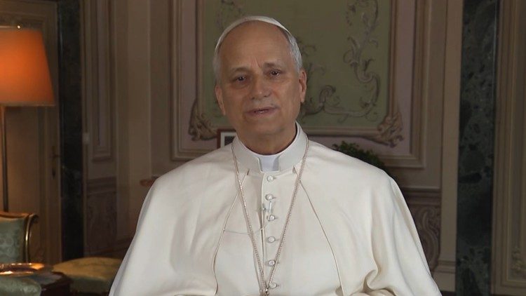 Papa sobre a “Partida do Coração” em L’Aquila: encontro solidário e com Deus desafia as divisões Papa sobre a “Partida do Coração” em L’Aquila: encontro solidário e com Deus desafia as divisões