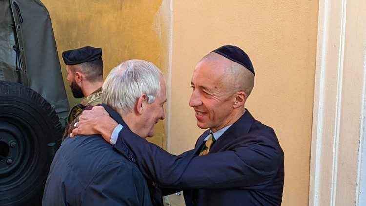 Zuppi e De Paz: compartilhada responsabilidade pela paz em Gaza Zuppi e De Paz: compartilhada responsabilidade pela paz em Gaza