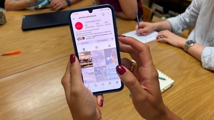 “Spínola Solidária”: jovens de ONG internacional chegam ao Brasil pelas redes sociais “Spínola Solidária”: jovens de ONG internacional chegam ao Brasil pelas redes sociais