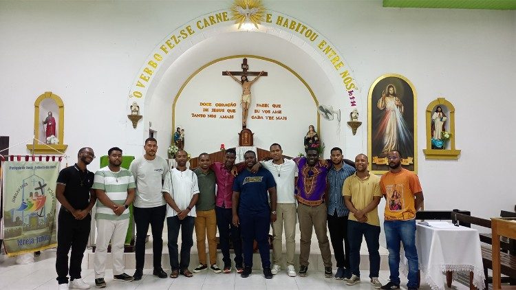 Ilha do Sal recebe encontro anual dos Seminaristas da Diocese de Mindelo Ilha do Sal recebe encontro anual dos Seminaristas da Diocese de Mindelo