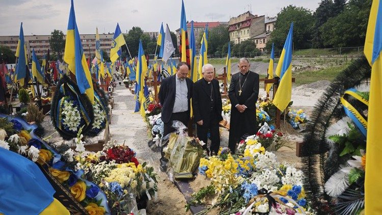 Bispos Europeus em missão na Ucrânia: diálogo e diplomacia, únicos caminhos para a paz Bispos Europeus em missão na Ucrânia: diálogo e diplomacia, únicos caminhos para a paz