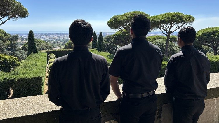 Do México a Castel Gandolfo, na Itália, a serviço da criação