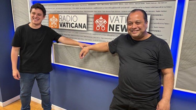 Alexandre e Joaquim, comunicadores digitais brasileiros Alexandre e Joaquim, comunicadores digitais brasileiros