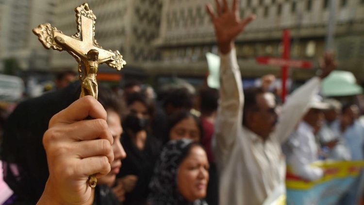 No Paquistão, cristãos acusados de blasfêmia continuam a pedir justiça No Paquistão, cristãos acusados de blasfêmia continuam a pedir justiça
