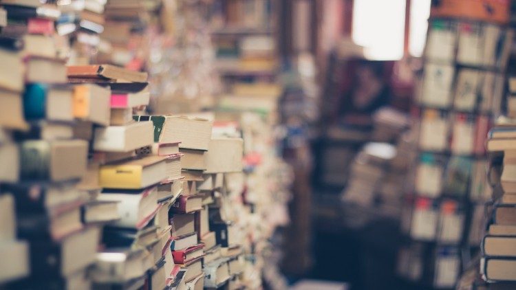 Aquele “espaço vivo e fecundo” entre a literatura e o leitor Aquele “espaço vivo e fecundo” entre a literatura e o leitor