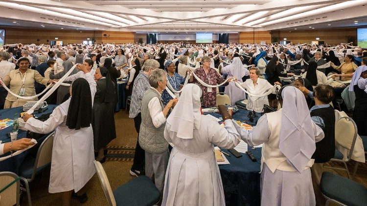 Uisg, dia de oração e jejum pela paz na véspera da Assunção Uisg, dia de oração e jejum pela paz na véspera da Assunção