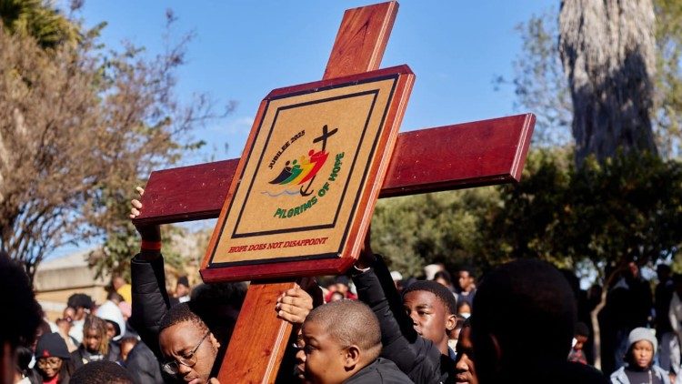 RD Congo: após o massacre na igreja de Komanda, o encontro de jovens pela paz RD Congo: após o massacre na igreja de Komanda, o encontro de jovens pela paz