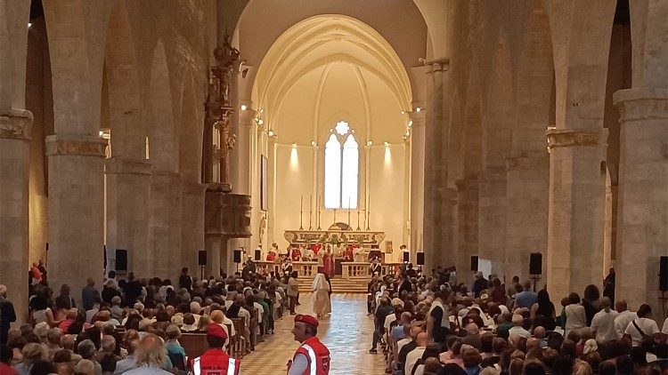 Arcebispo de L’Aquila: no Perdão Celestino, um convite para superar os conflitos