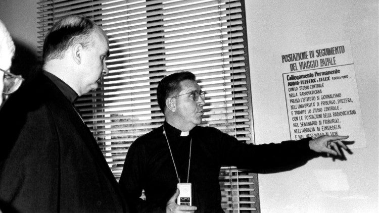 Falaceu o padre Cabasés, jesuíta da Rádio Vaticano e inventor do “cabasario” Falaceu o padre Cabasés, jesuíta da Rádio Vaticano e inventor do “cabasario”