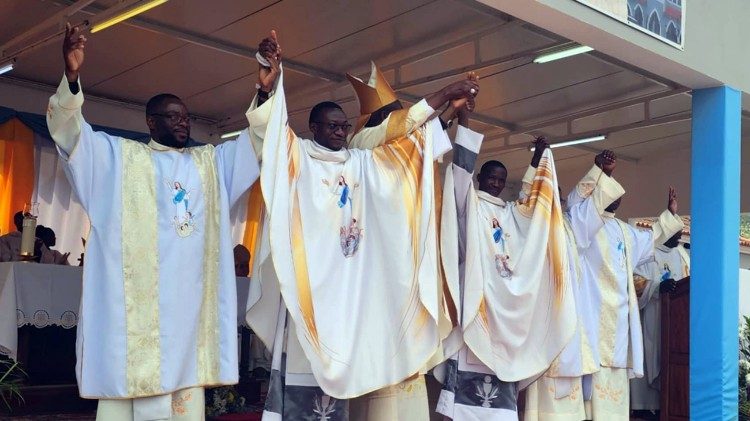 Diocese de Saurimo encerra jubileu com ordenações e apelos à conversão Diocese de Saurimo encerra jubileu com ordenações e apelos à conversão