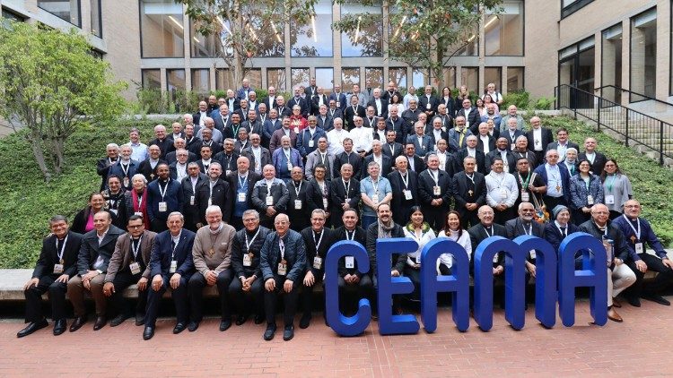Conclui-se em Bogotá o encontro da CEAMA