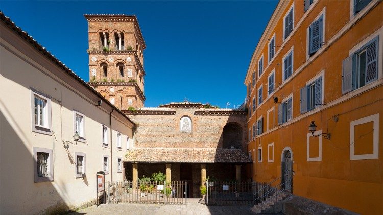 Reitor do Santuário de Albano: a Igreja, como mãe, acolhe e invoca a paz Reitor do Santuário de Albano: a Igreja, como mãe, acolhe e invoca a paz