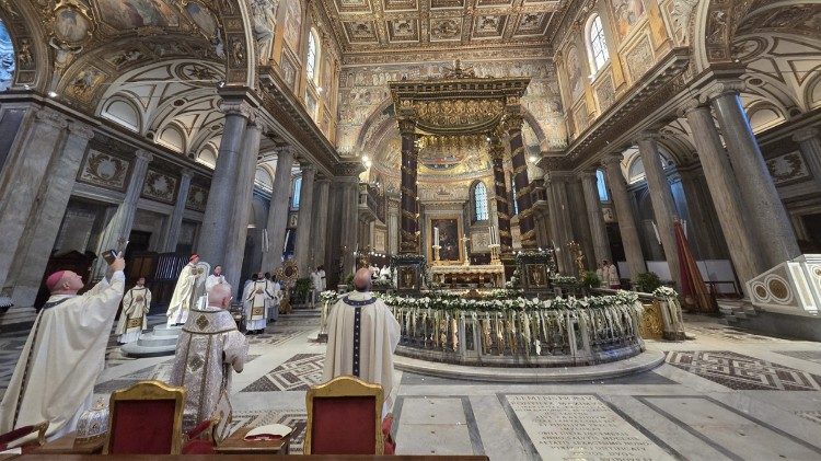 Nossa Senhora das Neves em Roma: símbolo da graça, une beleza e gratuidade