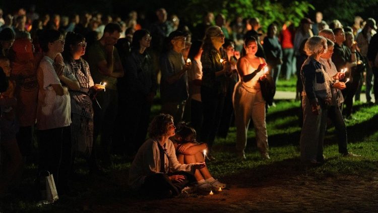 A tragédia de Minneapolis, a dor da Igreja dos Estados Unidos A tragédia de Minneapolis, a dor da Igreja dos Estados Unidos